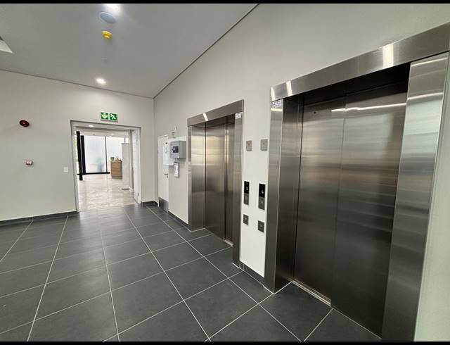 79M² MEDICAL SUITE TO LET IN PAARDEVLEI